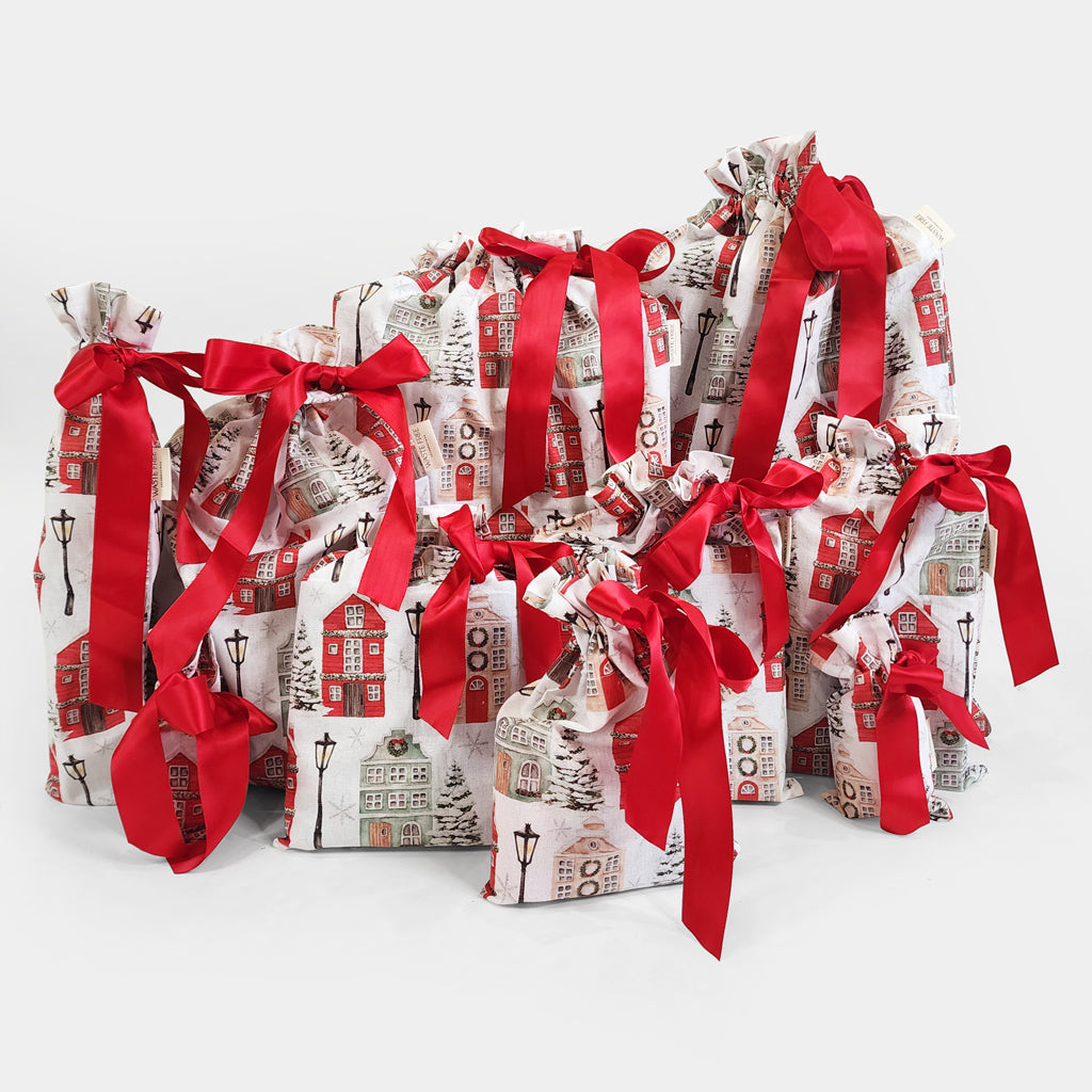 Christmas Cottages (Reusable Gift Bag Set)