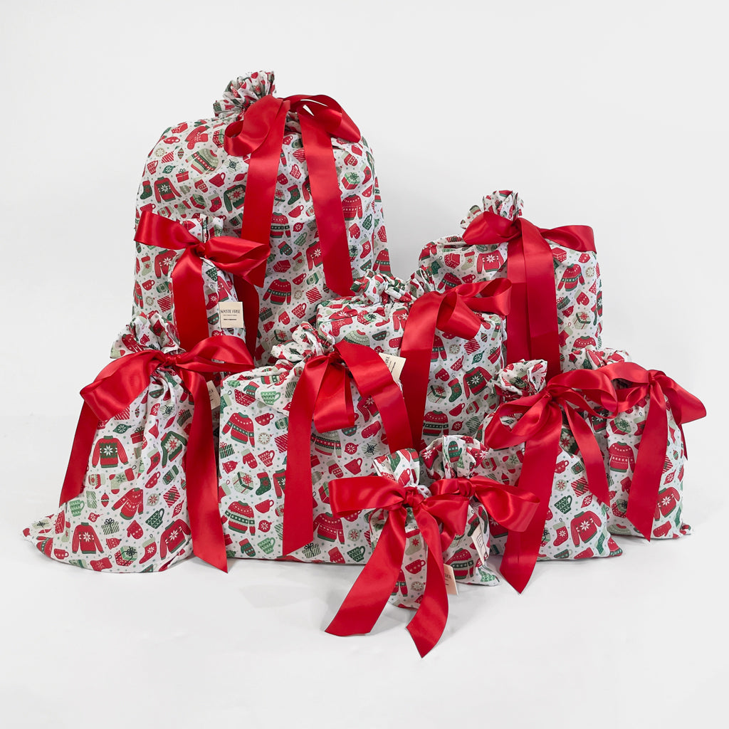 Set of 10 includes large Santa sack